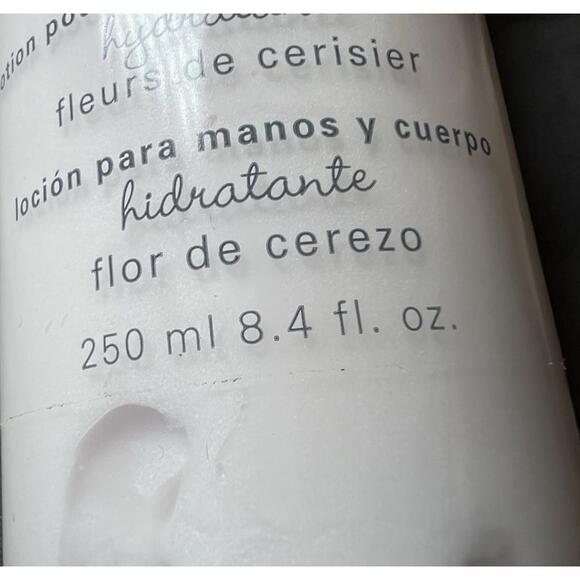 Avon Naturals Cherry Blossome Hand and Body Lotion 250 ML‎ and Shower Gel 150 ML - Picture 5 of 16